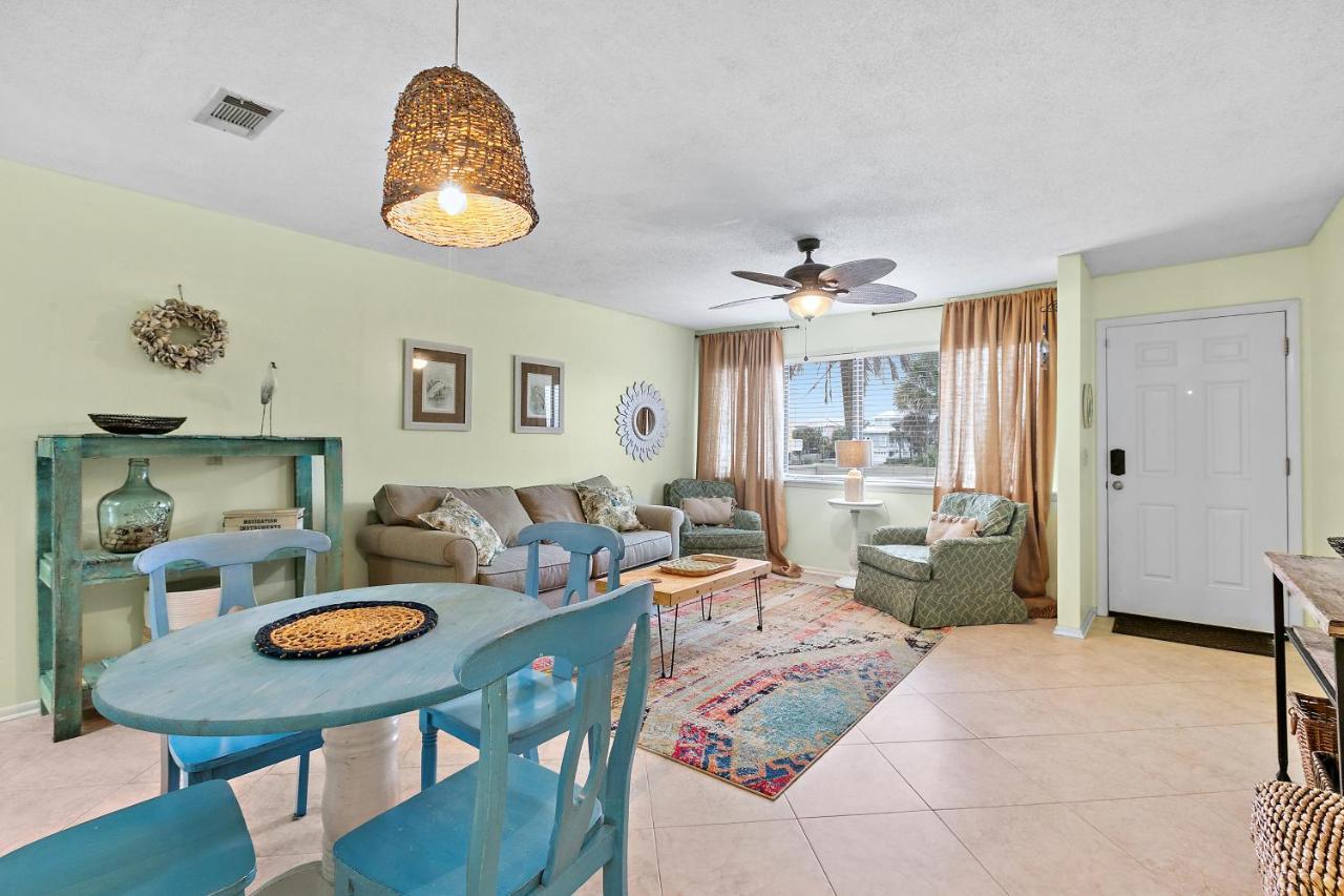 Sunny Daze Villa Navarre Exterior photo